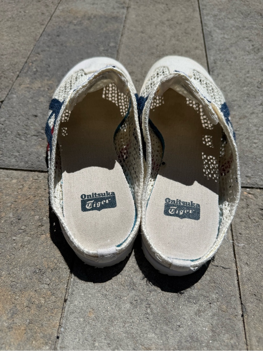 Onitsuka Tiger Cream Slip-On Sneakers with Navy & Red Stripes - Picture 3 of 9